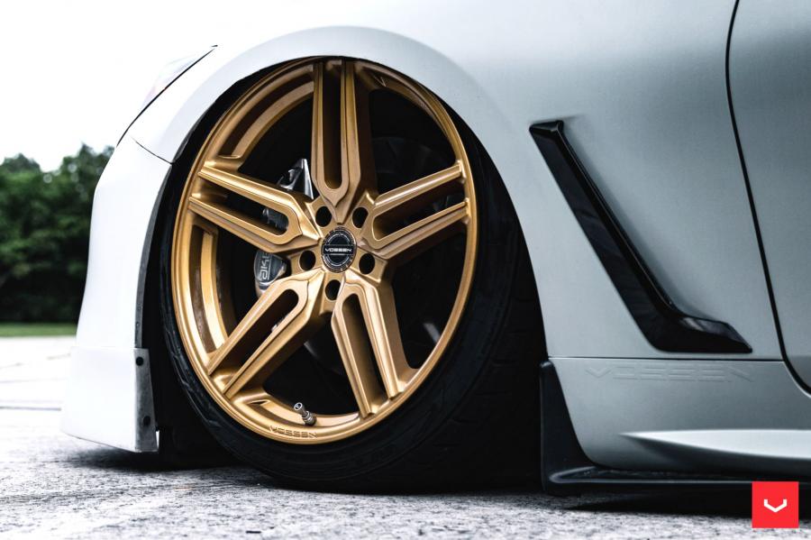 Детали экстерьера Infiniti Q60 on Vossen Wheels (HF-1) 2019 года  (фото 3 из 22)